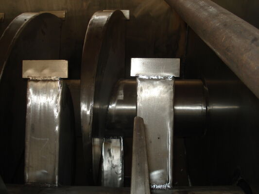 Máy sấy cánh khuấy rỗng trục ngang tiết kiệm năng lượng