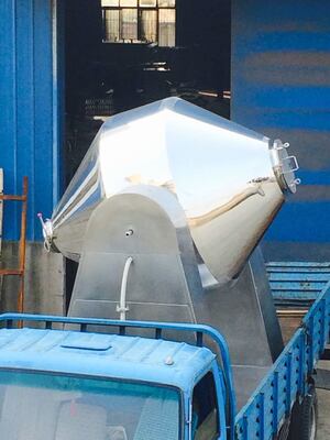 Máy sấy chân không hình nón đôi tùy chỉnh Tiết kiệm năng lượng Kiểm soát nhiệt độ chính xác